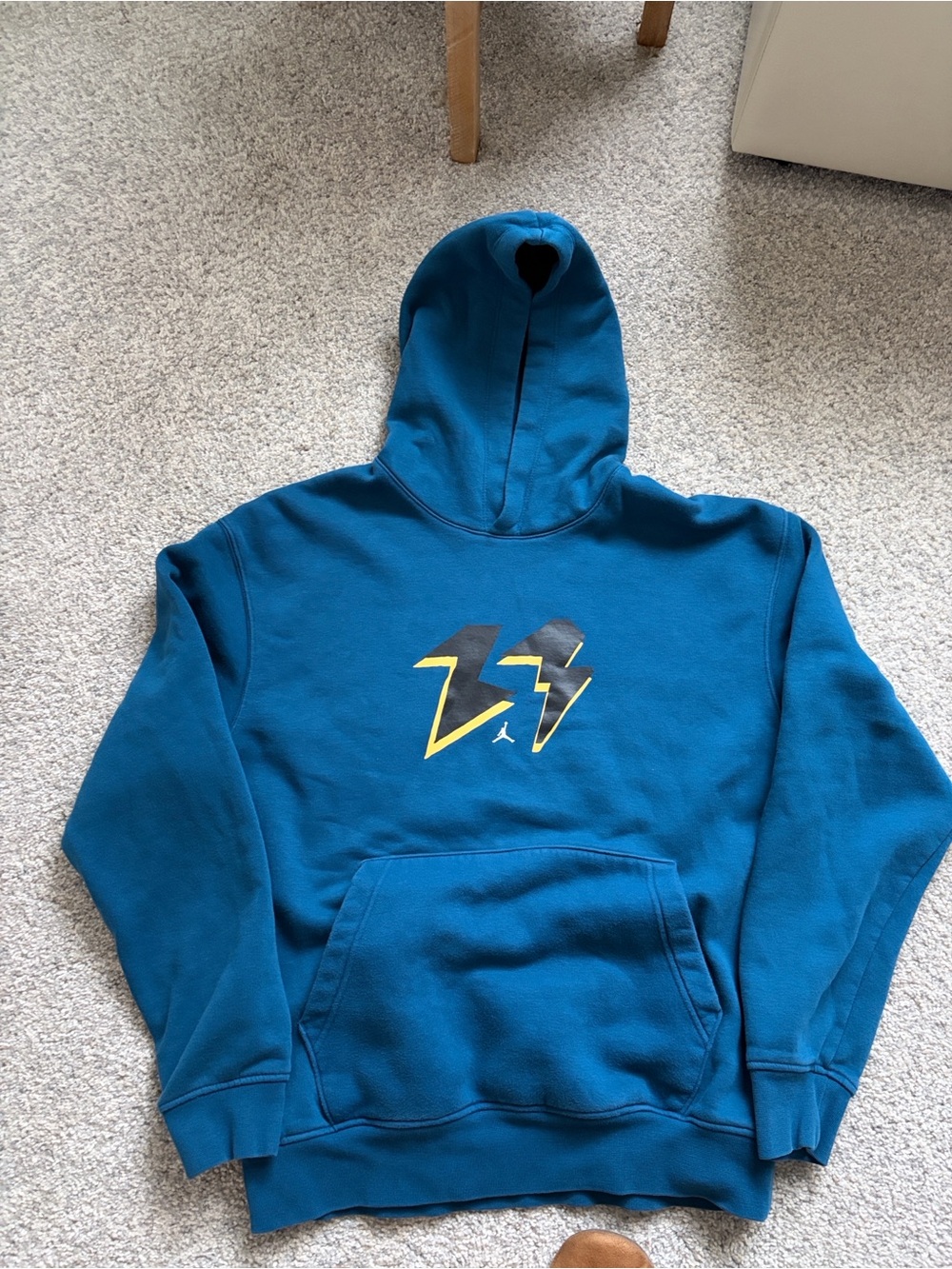 Jordon Men's Small Teal Graphic Hoodie Sweatshirt